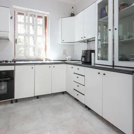 3 Bedroom Awesome In Capaccio Scalo Holiday home Foce del Sele